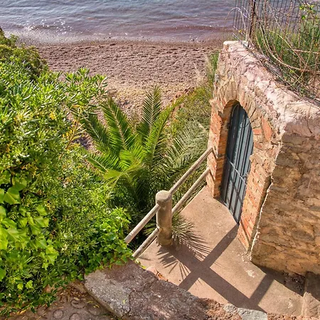 La Flémmardière Dans Crique Paradisiaque * Saint-Raphaël