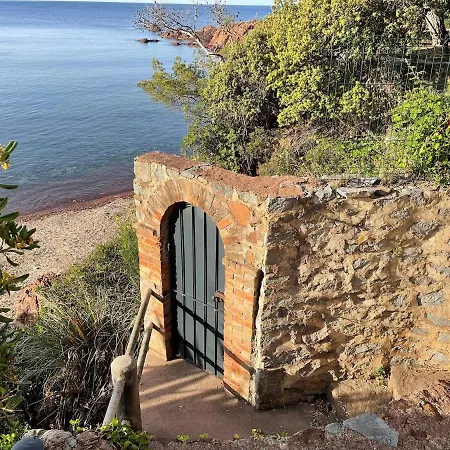 La Flemmardiere Dans Crique Paradisiaque Saint-Raphaël