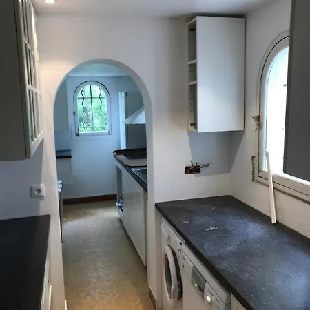 Maison Charmante, Pied Dans L'eau * Saint-Raphaël