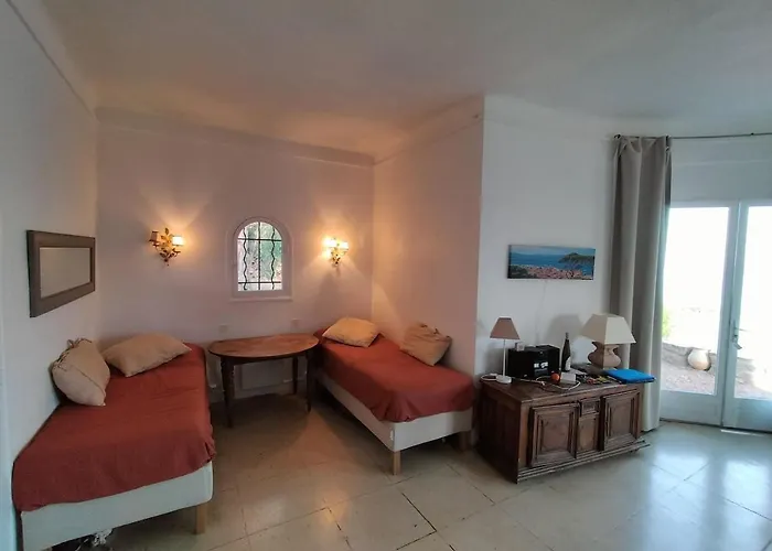 Maison Charmante, Pied Dans L'eau Βίλα *