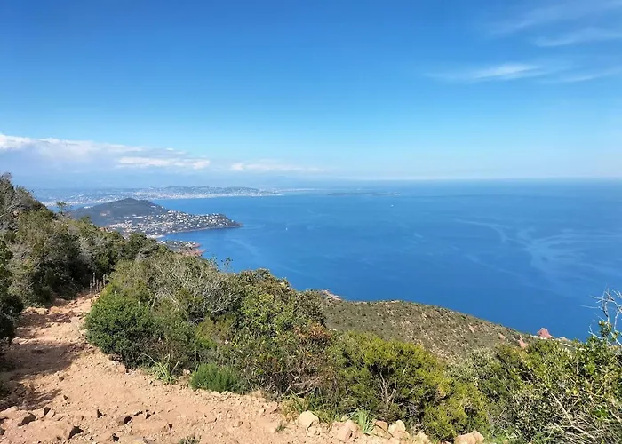 Βίλα Maison Charmante, Pied Dans L'eau Saint-Raphaël